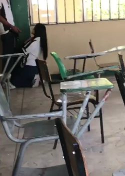 Morrita colegiala pillada 3