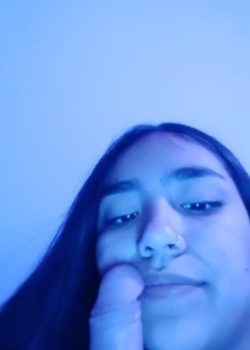 Mira como me trago la verga de tu novio 6