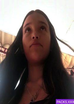 Morrita se deja hacer cosas de un abuelo por dinero 3