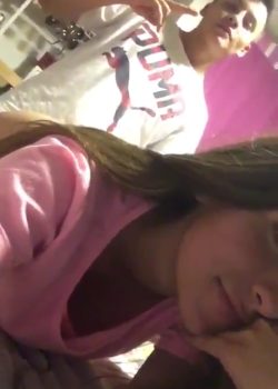 Feliz llevando pija de su vato 3