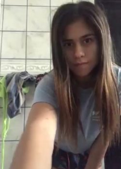 Joven Flaquita Pero De Grandes Nalgotas + Vídeo Full 4