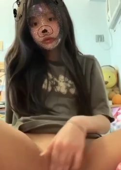 Flaquita Se Toca Y Graba Para Su Novio 4