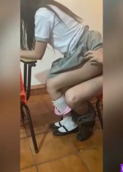 Colegiala Amateur Mamando & Cogiendo 6