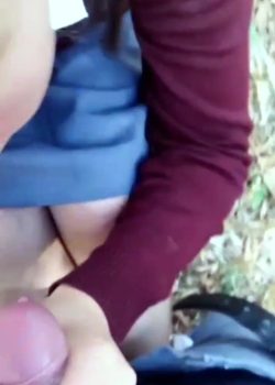 Compañera De Clases Se Deja Llevar Al Monte Para Tragar Leche 7