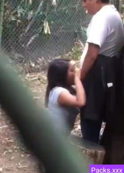 Le saca la leche a sus compañeros de clases 8