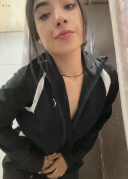 Bella Mina De Prepa 11